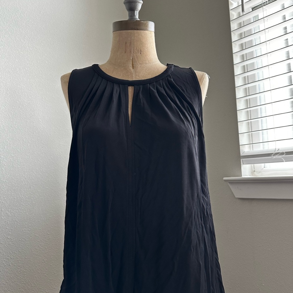 H&M Black Sleeveless Pleated Neck Keyhole Top